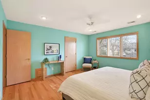 5454 Sanibel Dr, Hopkins, MN 55343 - Photo 30