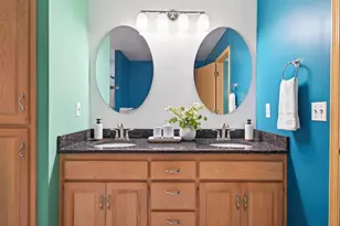 5454 Sanibel Dr, Hopkins, MN 55343 - Photo 30