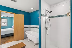 5454 Sanibel Dr, Hopkins, MN 55343 - Photo 24