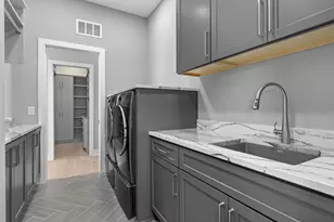 1 Hill Farm Rd, North Oaks, MN 55127 - Photo 18