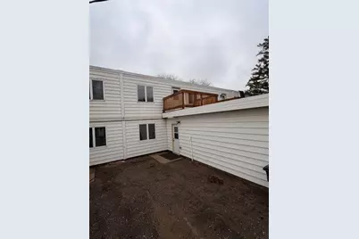 412 Holly Lane, Mankato, MN 56001 - Photo 4