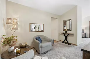 2741 River Hills Dr S, Burnsville, MN 55337 - Photo 14