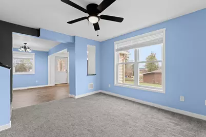 206 Center Avenue S, Hayfield, MN 55940 - Photo 6