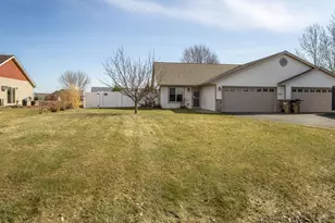 13561 42nd Ave, Chippewa Falls, WI 54729 - Photo 2