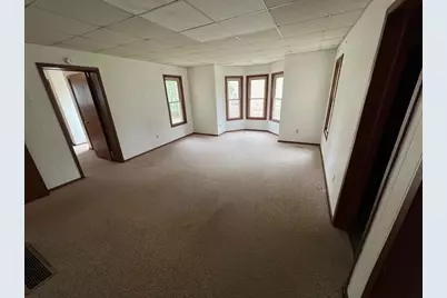 331 E Vine Street, Owatonna, MN 55060 - Photo 2