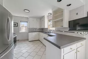 425 9th Ave S, South Saint Paul, MN 55075 - Photo 2