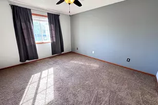 2452 Yellowstone Dr, Hastings, MN 55033 - Photo 12