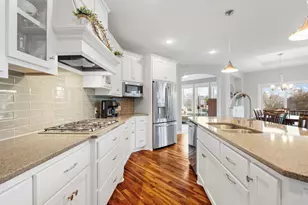 10818 Glenview Pl, Champlin, MN 55316 - Photo 12