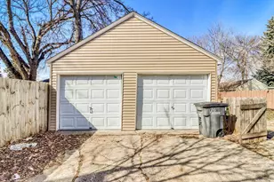 307 10th St N, Moorhead, MN 56560 - Photo 28