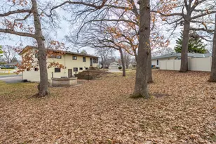 7901 Winsdale Street N, Golden Valley, MN 55427 - Photo 24