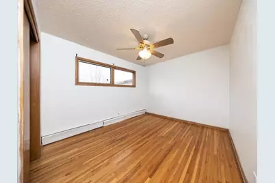 7901 Winsdale Street N, Golden Valley, MN 55427 - Photo 12