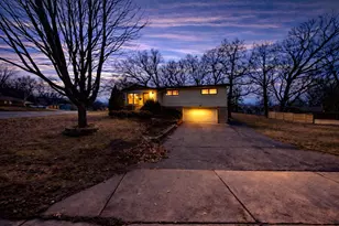 7901 Winsdale Street N, Golden Valley, MN 55427 - Photo 30