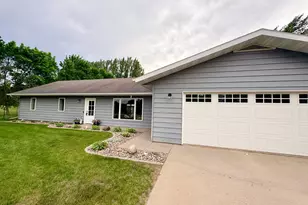 28169 Meadow Dr, Detroit Lakes, MN 56501 - Photo 4