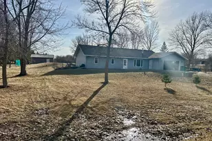 28169 Meadow Dr, Detroit Lakes, MN 56501 - Photo 2