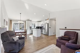 25921 24th St W, Zimmerman, MN 55398 - Photo 10