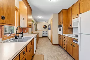 3320 Scott Ave N, Golden Valley, MN 55422 - Photo 10