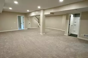 4021 Pebblebrook Dr, Bloomington, MN 55437 - Photo 24