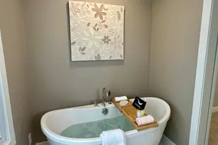 4021 Pebblebrook Dr, Bloomington, MN 55437 - Photo 16