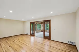 14137 Glenridge Rd, Minnetonka, MN 55345 - Photo 18