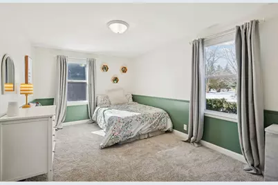 10241 Pleasant Avenue S, Bloomington, MN 55420 - Photo 14