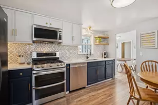 10241 Pleasant Ave S, Bloomington, MN 55420 - Photo 8