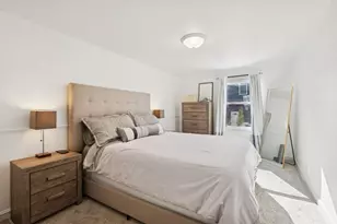 10241 Pleasant Ave S, Bloomington, MN 55420 - Photo 12