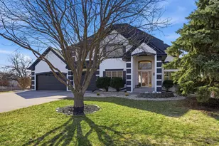 4230 Pineview Ln N, Plymouth, MN 55442 - Photo 4