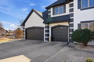 4230 Pineview Ln N, Plymouth, MN 55442 - Photo 6