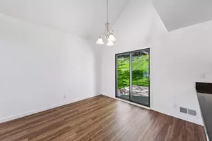 11574 Scotch Pine Ct, Eden Prairie, MN 55344 - Photo 8