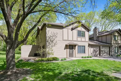 11574 Scotch Pine Court, Eden Prairie, MN 55344 - Photo 4