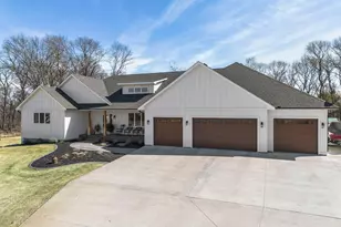 3010 Tamarack Pl, Cambridge, MN 55008 - Photo 4