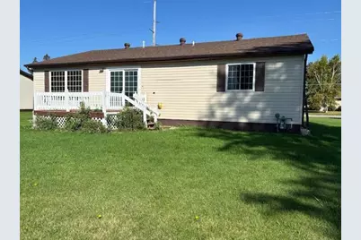 1114 Greenwood Street E, Thief River Falls, MN 56701 - Photo 26