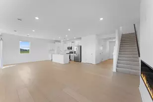 18333 Gladiator Dr, Lakeville, MN 55068 - Photo 6