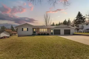 814 W Skaro St, Saint Peter, MN 56082 - Photo 26