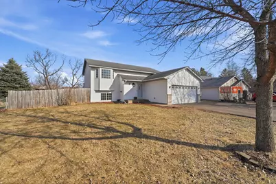 601 Horseshoe Lane, Braham, MN 55006 - Photo 4