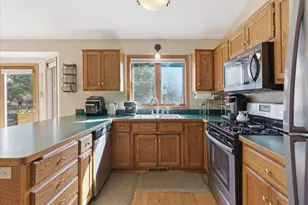 1523 4th St N, South Saint Paul, MN 55075 - Photo 4