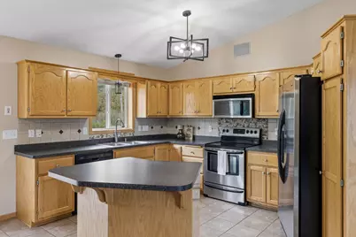 892 Kelly Street, Lino Lakes, MN 55014 - Photo 14