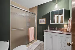 10223 Scarborough Rd, Bloomington, MN 55437 - Photo 12