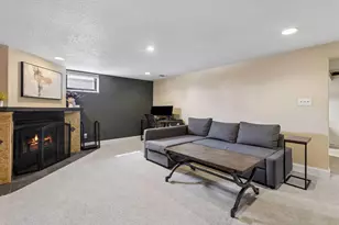 1713 Independence Ave N, Golden Valley, MN 55427 - Photo 22