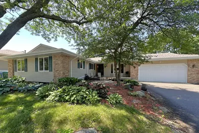 26 19th Avenue SW, New Brighton, MN 55112 - Photo 2
