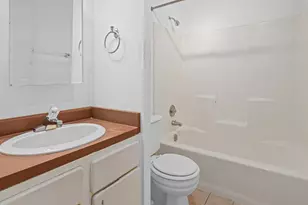 676 Ashland Ave, Saint Paul, MN 55104 - Photo 8