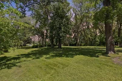 8803 Cove Pointe Road, Eden Prairie, MN 55347 - Photo 6