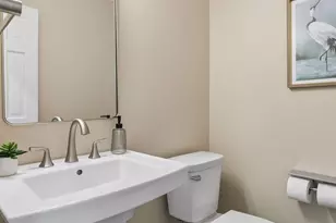 8803 Cove Pointe Rd, Eden Prairie, MN 55347 - Photo 8
