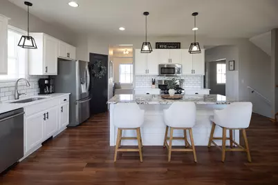 473 Amberg Lane, Chaska, MN 55318 - Photo 4