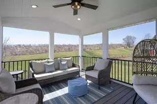 473 Amberg Ln, Chaska, MN 55318 - Photo 12