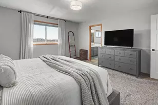 473 Amberg Ln, Chaska, MN 55318 - Photo 18