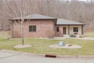 2760 Oakhurst Dr, Lake City, MN 55041 - Photo 10