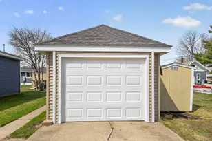 109 2nd Ave NW, Pine Island, MN 55963 - Photo 28