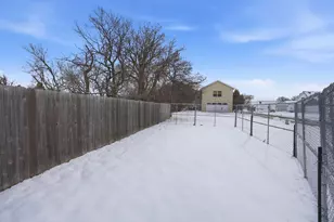 414 18th St N, Moorhead, MN 56560 - Photo 34