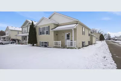 414 18th Street N, Moorhead, MN 56560 - Photo 2